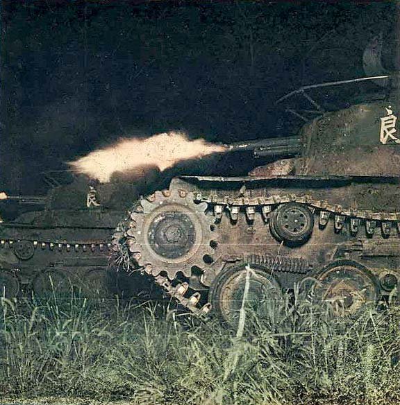GoldRoseNET's tweet photo. A Type 97 Chi-Ha tank of the 3rd company of the 1st Tank Division of the Imperial Japanese Army during a night exercise in Manchuria, 1943 https://t.co/i1wL0gCiVN
