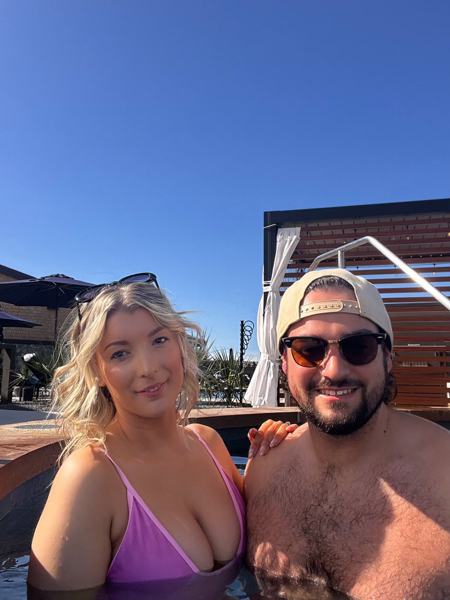 t h i c c m a n tweet media