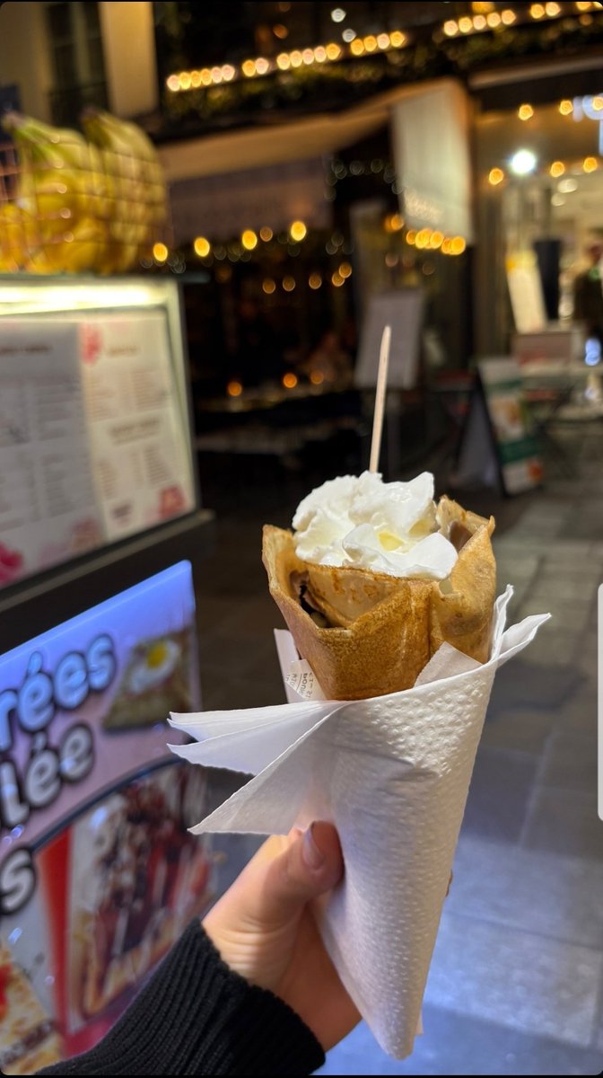 لیا آبنوس tweet media