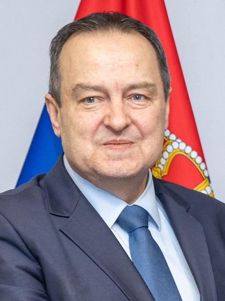 IsprovocirAna tweet media