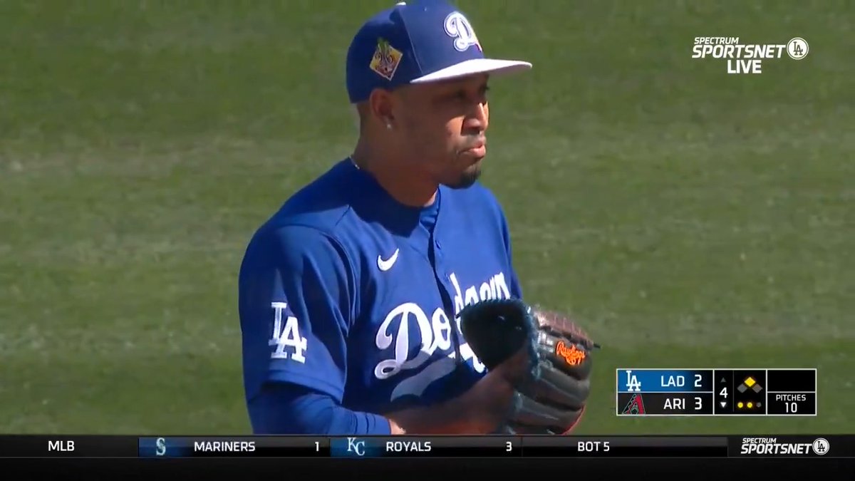 Edwin Díaz with a strikeout in his #DodgersST debut!