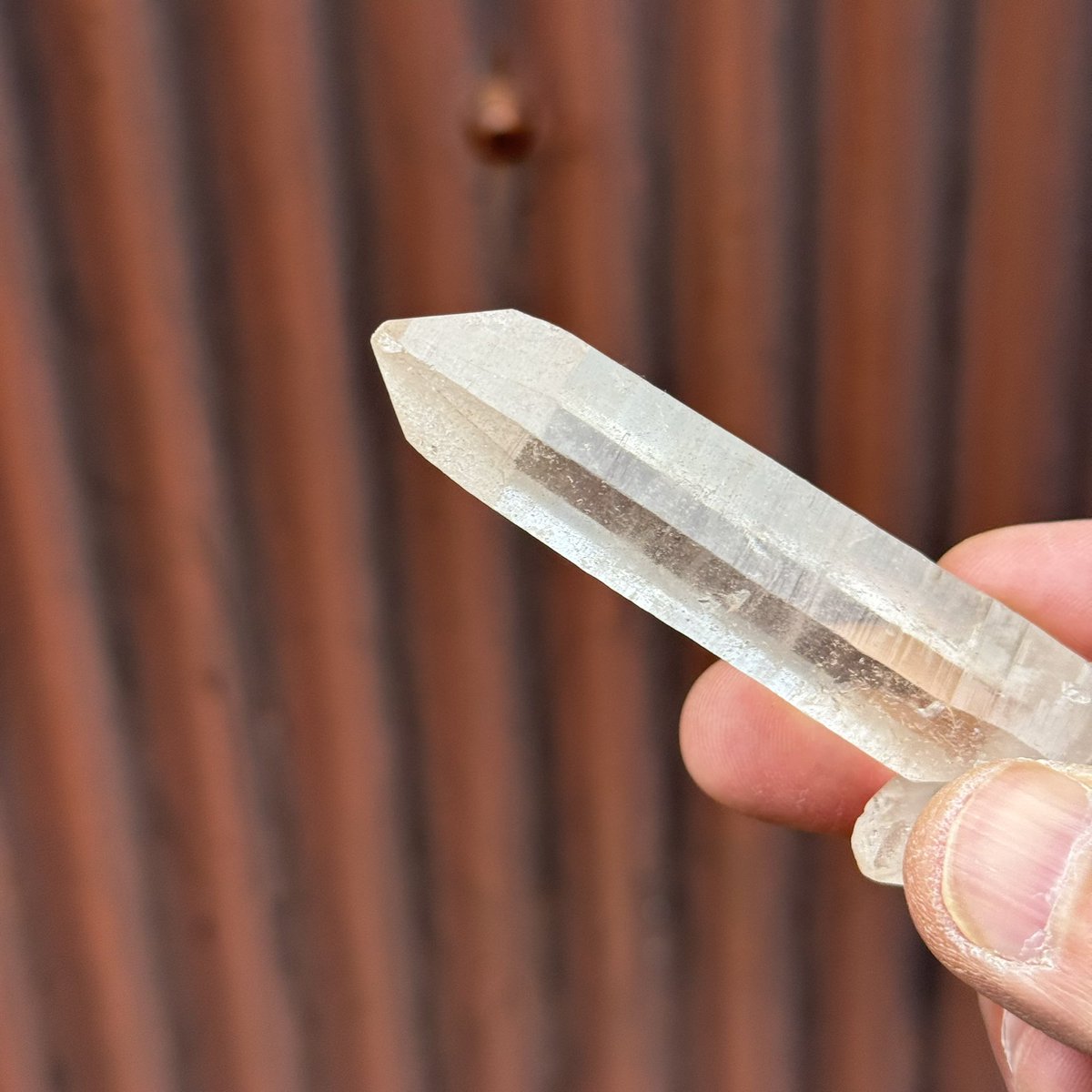 オークション出品中です！ 1円スタート天然石 水晶ポイント 原石 / 85