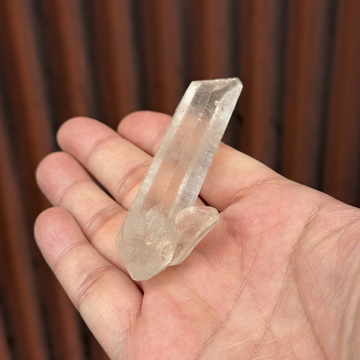 オークション出品中です！ 1円スタート天然石 水晶ポイント 原石 / 85