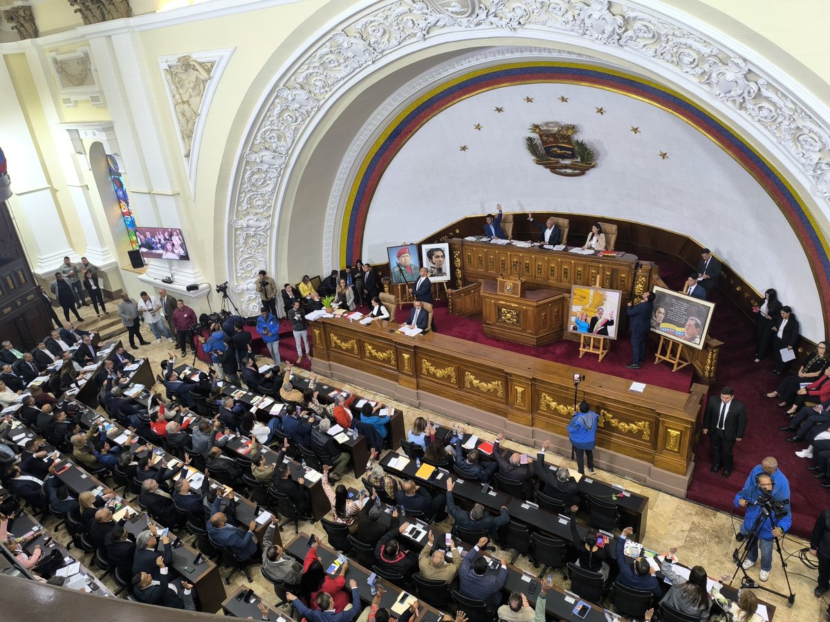 #LoUltimo Aprobado por Mayoría Calificada Evidente la designación del Ciudadano Tarek William Saab como "Defensor del Pueblo encargado.
✓Queda aprobado por Mayoría Calificada Evidente la designación del Ciudadano Larry Devoe como  Fiscal General Encargado.