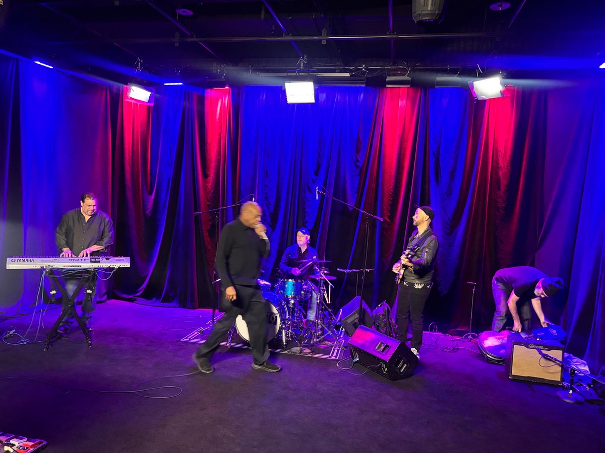 Comedy Vault tweet media