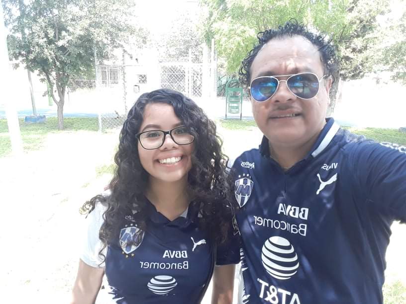 armando_YADS's tweet photo. @Antonio_Nelli @calientesports SI GANO IRE CON MI CHINA DI ORO @_yessisalas 🙏 
#MasAccionMasDiversion 
No hay que dejar de alentar... 
¡𝐑𝐀𝐘𝐀𝐃𝐎𝐒, 𝐕𝐀𝐌𝐎𝐒 𝐀 𝐆𝐀𝐍𝐀𝐑!🔥🗣️Ⓜ️ https://t.co/7hXZn76ULN