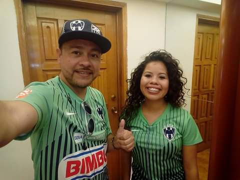 armando_YADS's tweet photo. @Antonio_Nelli @calientesports SI GANO IRE CON MI CHINA DI ORO @_yessisalas 🙏 
#MasAccionMasDiversion 
No hay que dejar de alentar... 
¡𝐑𝐀𝐘𝐀𝐃𝐎𝐒, 𝐕𝐀𝐌𝐎𝐒 𝐀 𝐆𝐀𝐍𝐀𝐑!🔥🗣️Ⓜ️ https://t.co/7hXZn76ULN