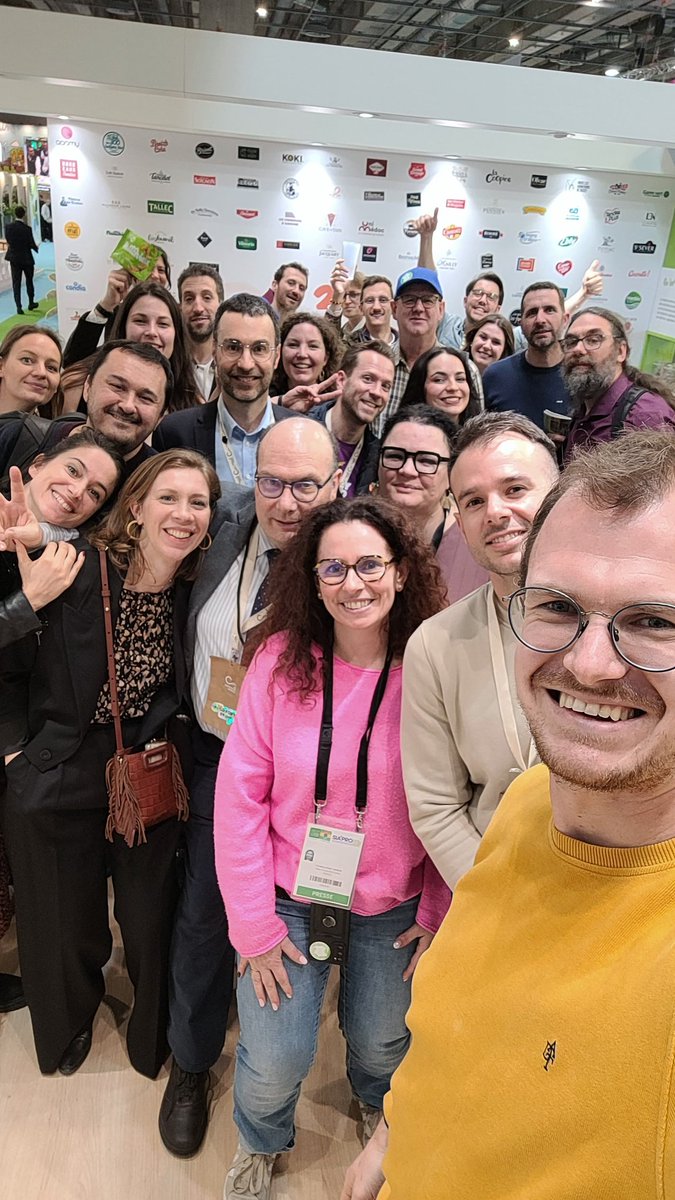 ChouetteAgile's tweet photo. #SIA2026LCA Traditionnel #TweetApéro du mercredi au @Salondelagri 😉
L'occasion de goûter quelques-unes des innovations, présentes dans la vitrine dédiée, du stand de @lacoopagricole : Maltchies (@boortmalt), bière au cacao (@_AXEREAL) et les FreshKiss d'@OcealiaGroupe https://t.co/i7B2XNu6ez