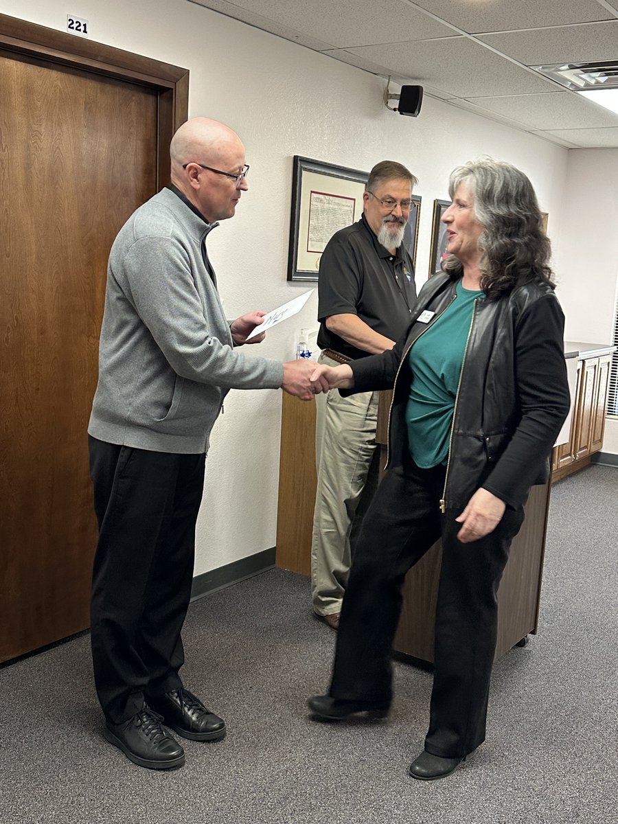 PIHofCS's tweet photo. Congratulations to the staff members who were honored for their tenure last week by Most Reverend James R. Golka! We are incredibly grateful for your dedication to #movingfamiliesforward! 🎉 https://t.co/GyirZXOasP
