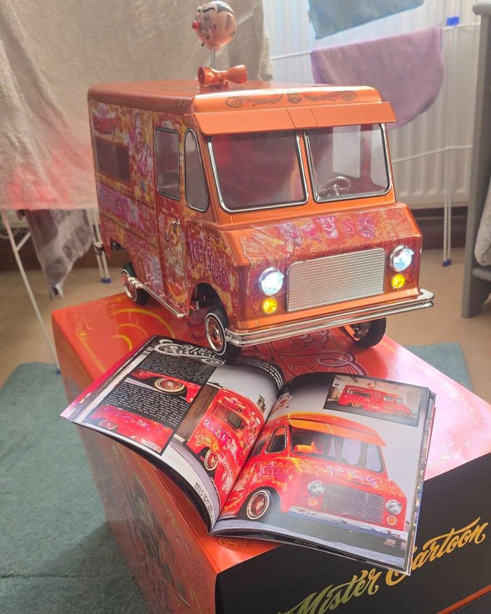 RedcatRacing's tweet image. Matt Hendo is super excited to welcome the Mister Cartoon ice-cream truck to the UK! Thanks so much for sharing this awesome moment—hope you have an amazing time! 🍦🇬🇧

#RedcatCreations #Redcatnation #Redcat #ScaleFunForEveryone #mistercartoon