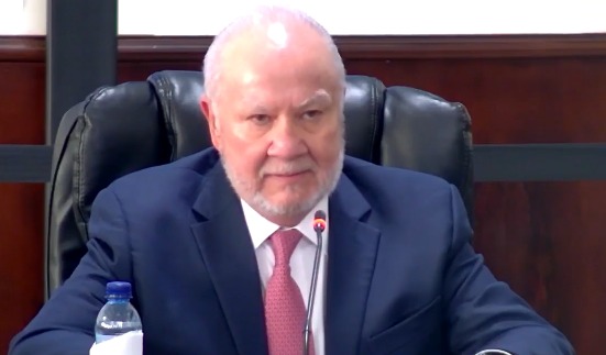 #AhoraLH | Molina Barreto, actual magistrado de la Corte de Constitucionalidad, comenta el mal uso del amparo en el país y aspira a mantener el sistema republicano. 

📸✍️: Joel Maldonado/LH