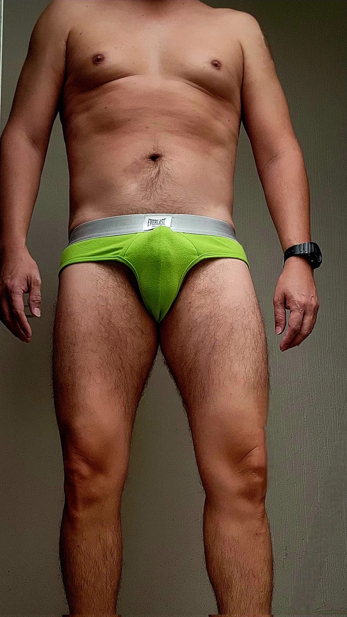 3lwilliam_b's tweet photo. No salgo por qué afuera hay incendios...
Pero aquí en casa también hay fuego!!
🍆🔥🧯
#hot
#trusa
#trusero 
#bulto https://t.co/6TXAerjXpf