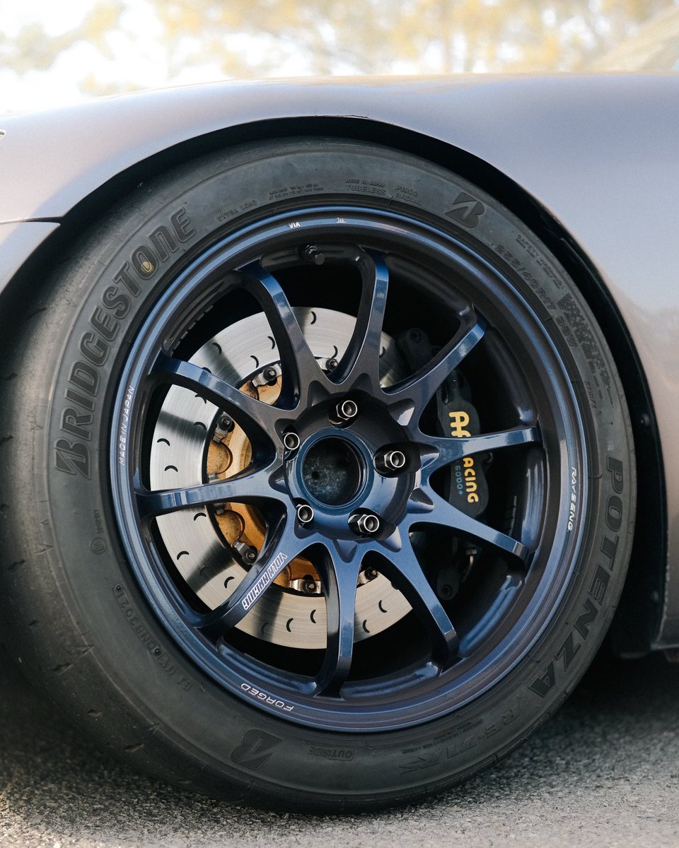 りょうハチ tweet media