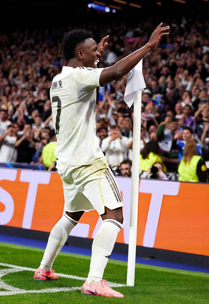 Tienes un SOLO segundo para dar RT si amas a Vinícius.