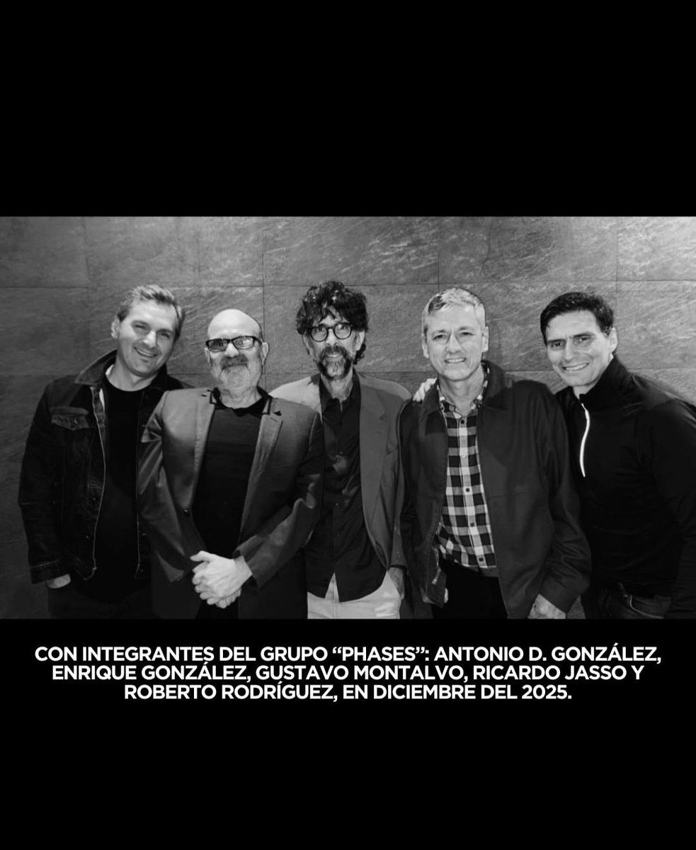 Muy muy triste con la noticia del sensible fallecimiento de mi compadre y amigo Gustavo Montalvo.

Cuando empezaba la 2nda Ola del Rock en Español, se movían para jugar y tocar las bandas Ultimátum, Crazy Lazy, Magnum, Public Alpha, Niña Violeta, La Corte y ... su banda, Phases.