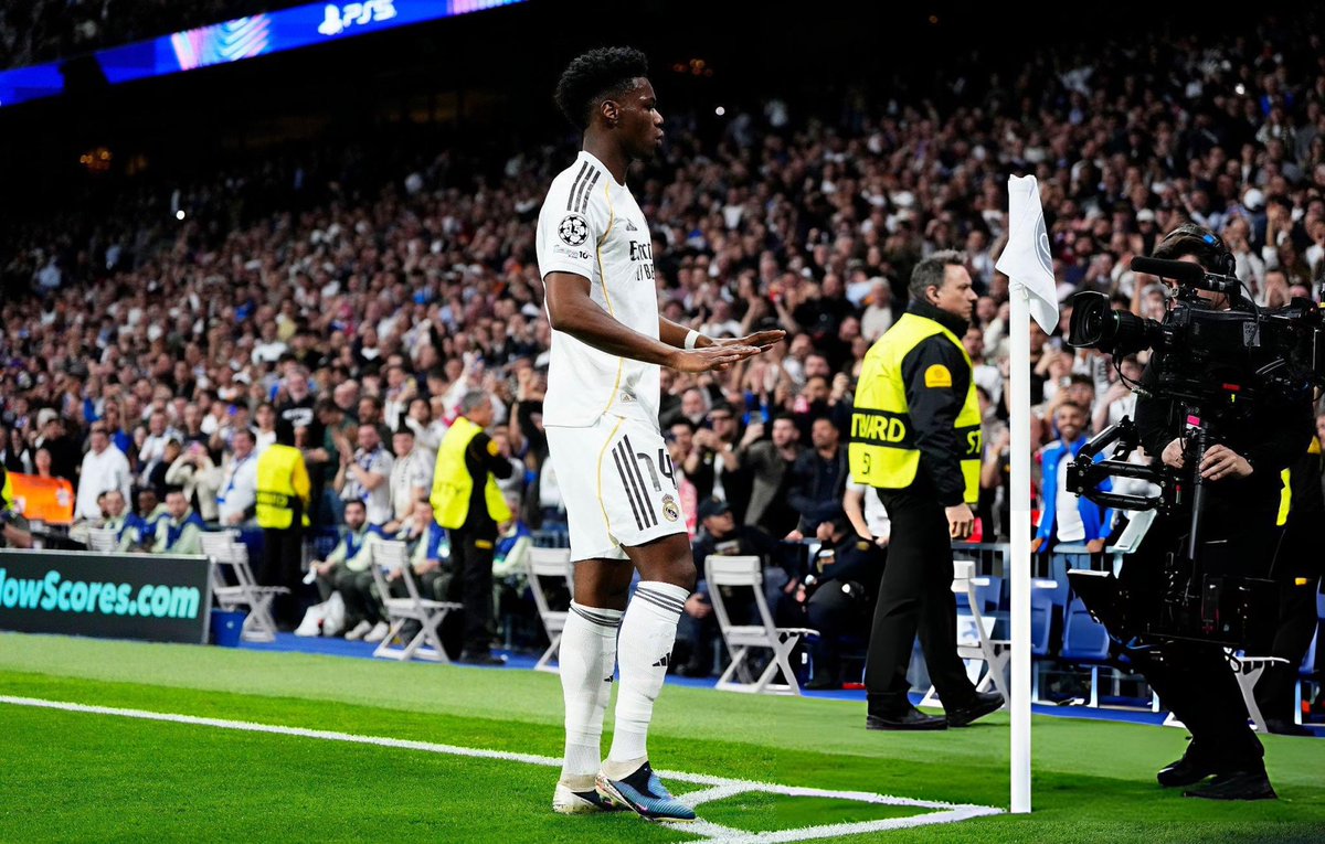 ألف مبروك مدريديستا .. 

فوز واداء رائع هجومياً برغم غياب امبابي ولكن التاريخي فينيسيوس قدم المطلوب منه واكثر 🤍

القادم افضل بإذن الله 
هلا مدريد 🤍🤍🤍🤍🤍🤍