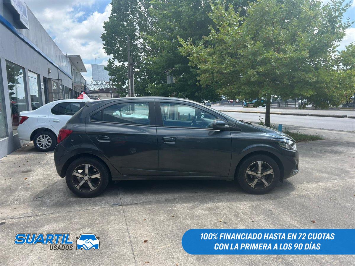 Chevrolet Onix LTZ 1.4 Gris Oscuro 1.4 2017 113.652 km único dueño USD 11.590. Aceptamos Permutas. Financiación Propia y Bancaria. Consultas al 096 000 010 bit.ly/4aLodDC