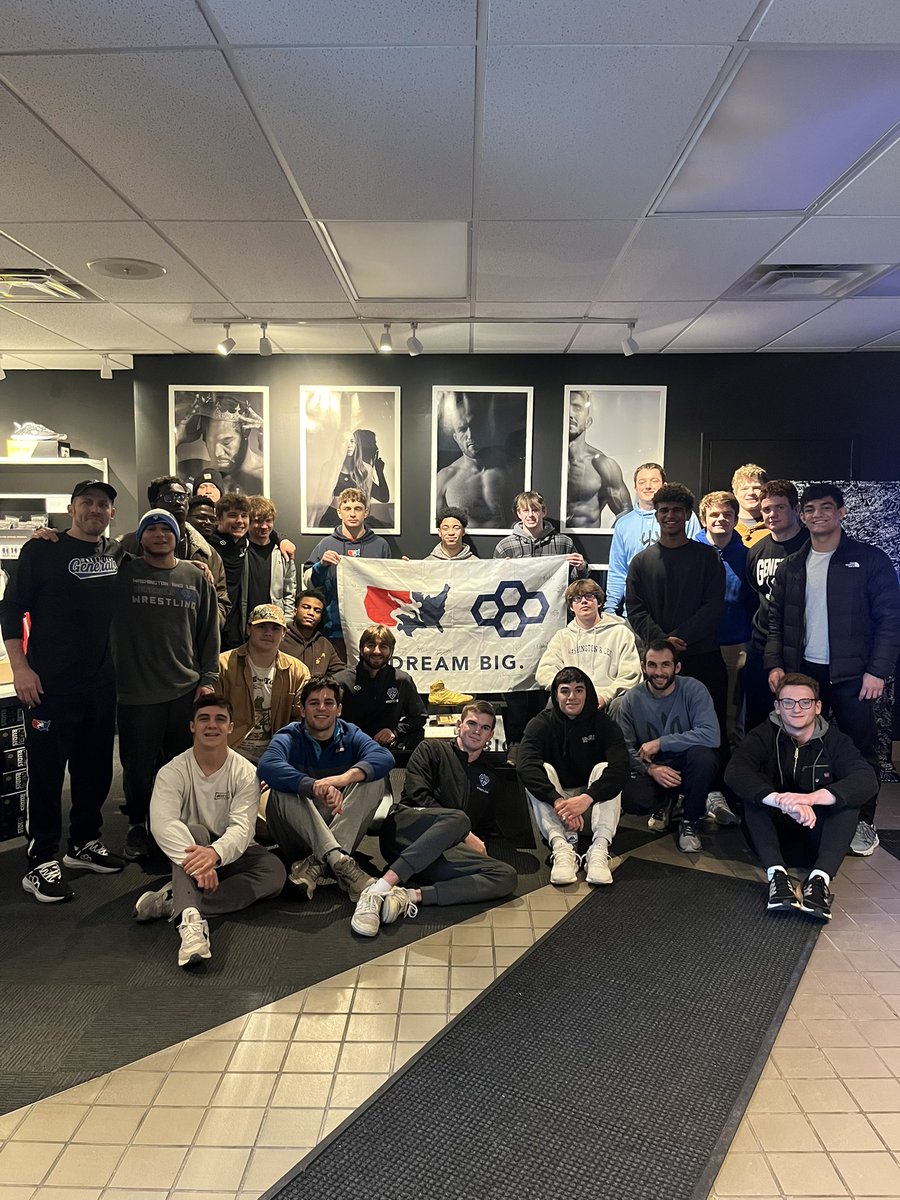 GeneralsWrestle tweet media