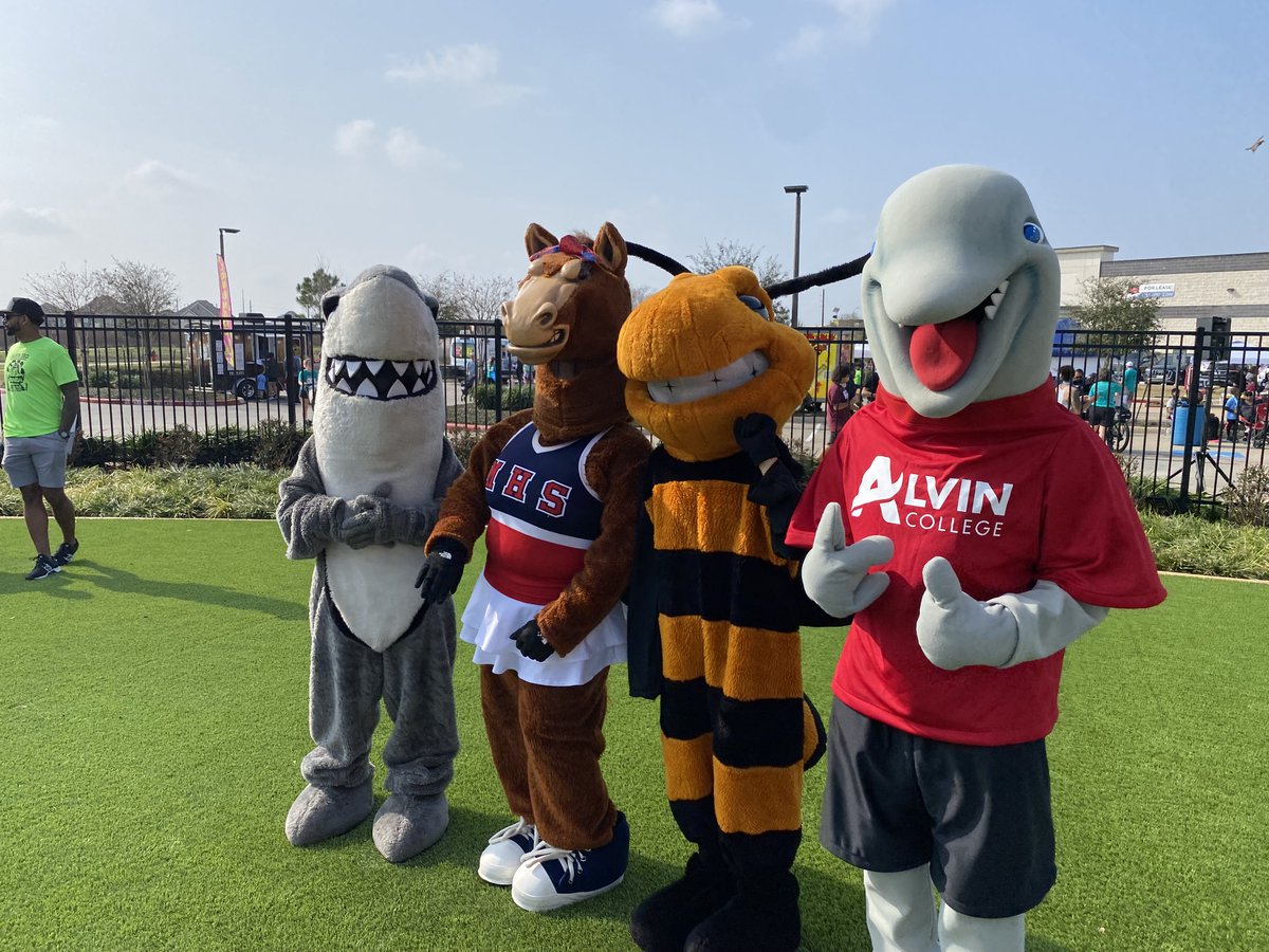 Alvin College tweet media