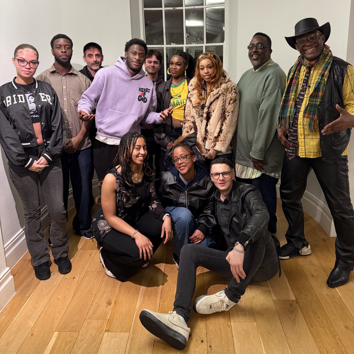 Poetic Unity tweet media