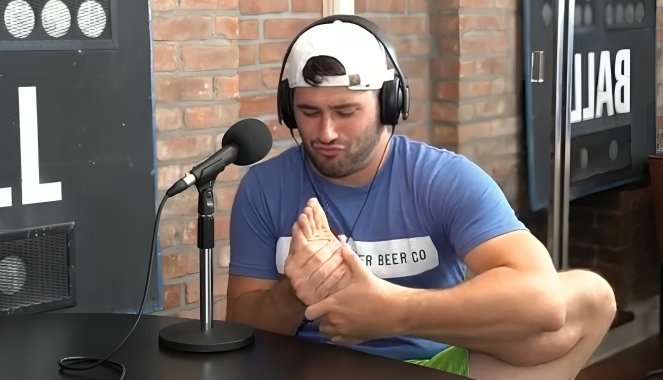 Aaron 🩵 tweet media