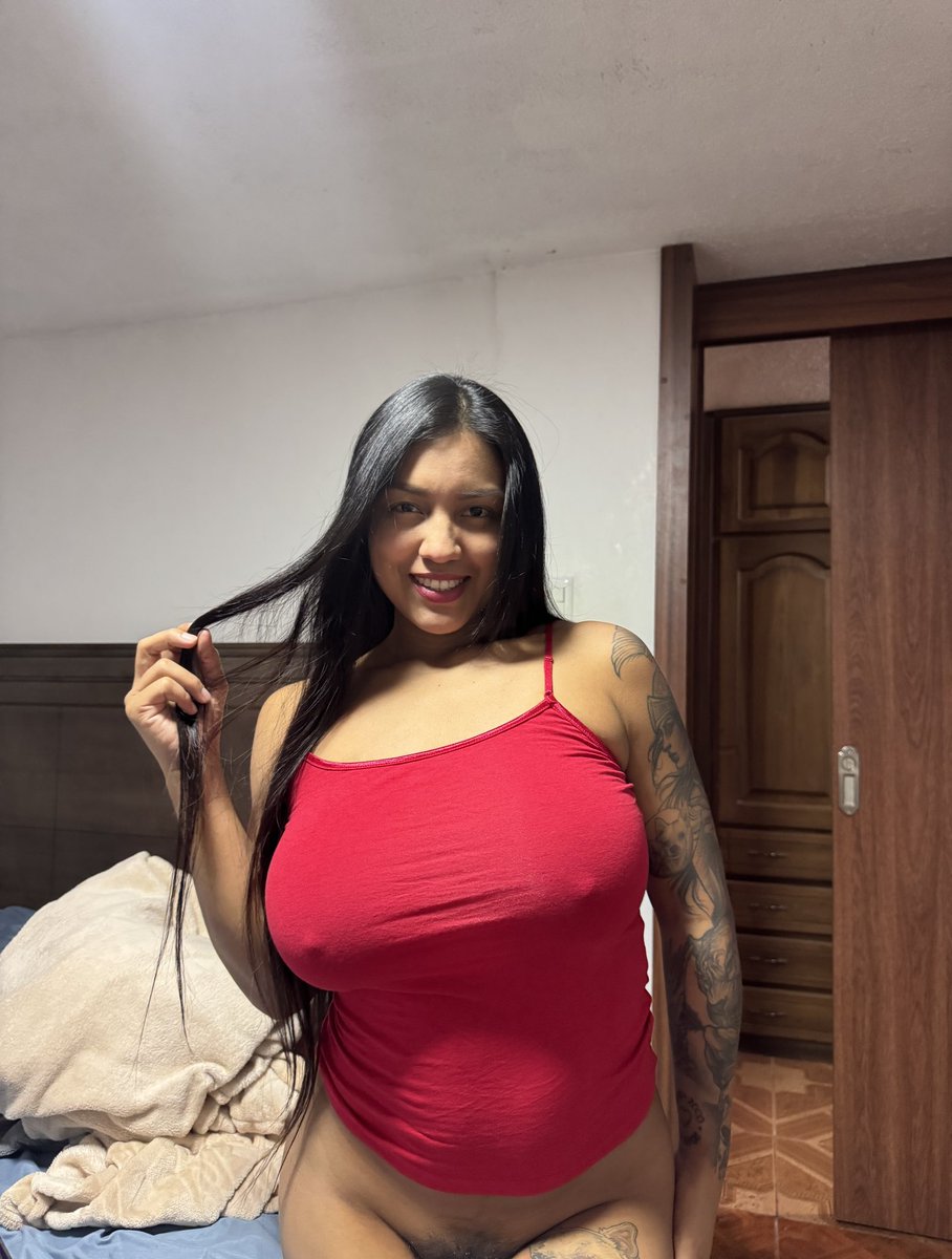 KaroVargas2020's tweet photo. Abro hilo de fotos bonitas 🤭 https://t.co/pKV4902rm8