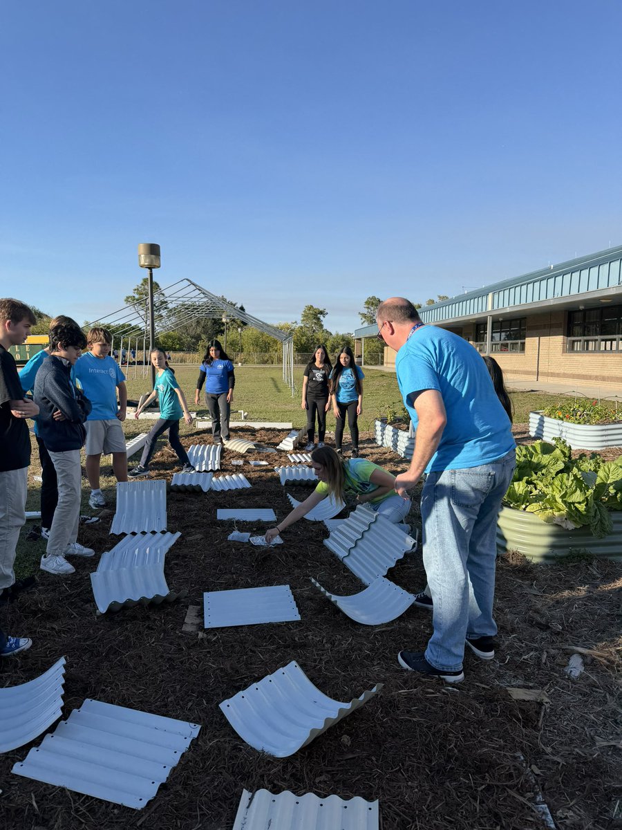 Three Oaks Middle tweet media