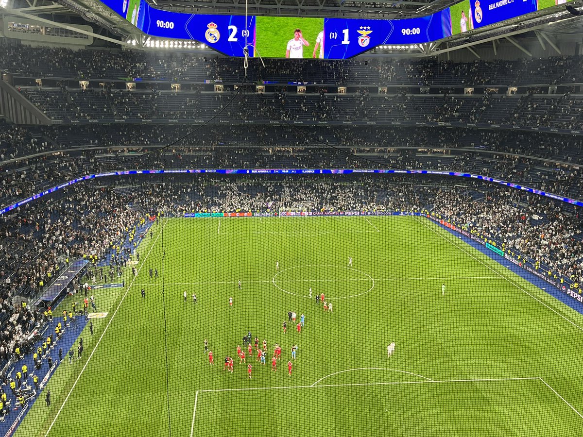 Equipa ambiciosa, personalizada e competente até ao toque final para a baliza contrária.

Enquanto houve pernas a pressão esteve irrepreensível e deixou o Real Madrid assustado.

Quando o SL Benfica precisava do “banco” não houve coragem para o “ataque” final.

Apoio Fantástico!