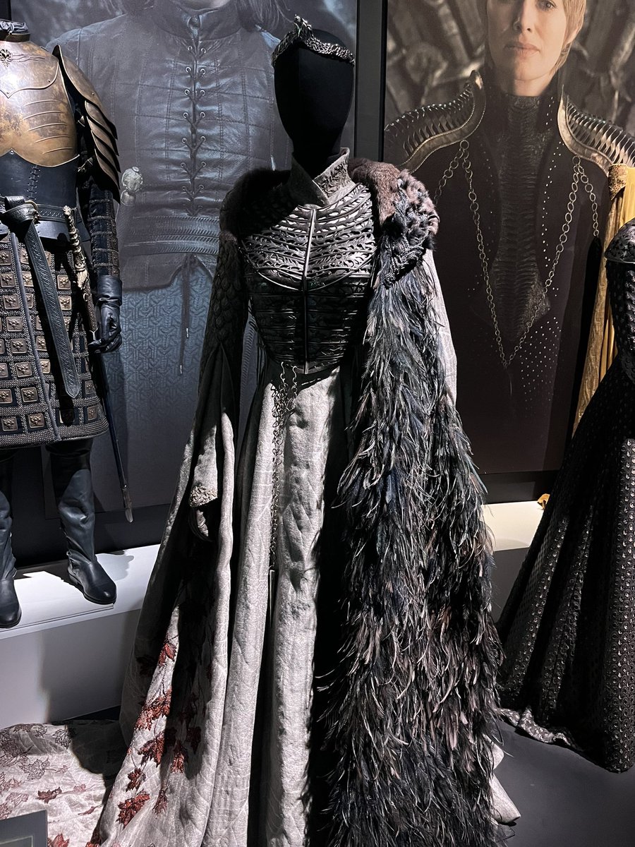 aryasmaisiew's tweet photo. game of thrones costume designers >> https://t.co/27mNlTWM1X