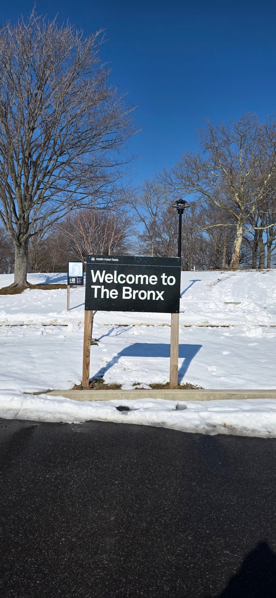 Justin? more like 🚍tin tweet media