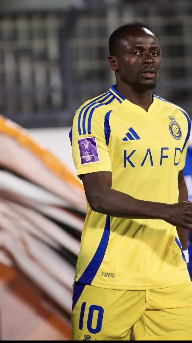 يجب ايقاف لاعب نادي النصر لقيامه بعمل مشين ضد لاعب النجمة 
هذا الاعب ساديو ماني تكررت منه هذه الاخطاء التي لا تراعي التنافس الشريف داخل الملعب