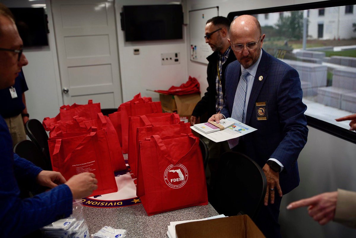 FL Division of Emergency Management tweet media