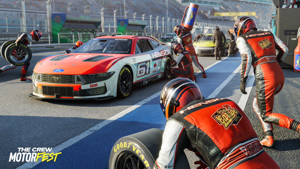 TheCrewGame's tweet photo. Pit stops. Crashes. Wheel-to-wheel racing.

Live every moment of NASCAR in #TheCrewMotorfest on March 4 🗓️ https://t.co/XUFQ6CuE23