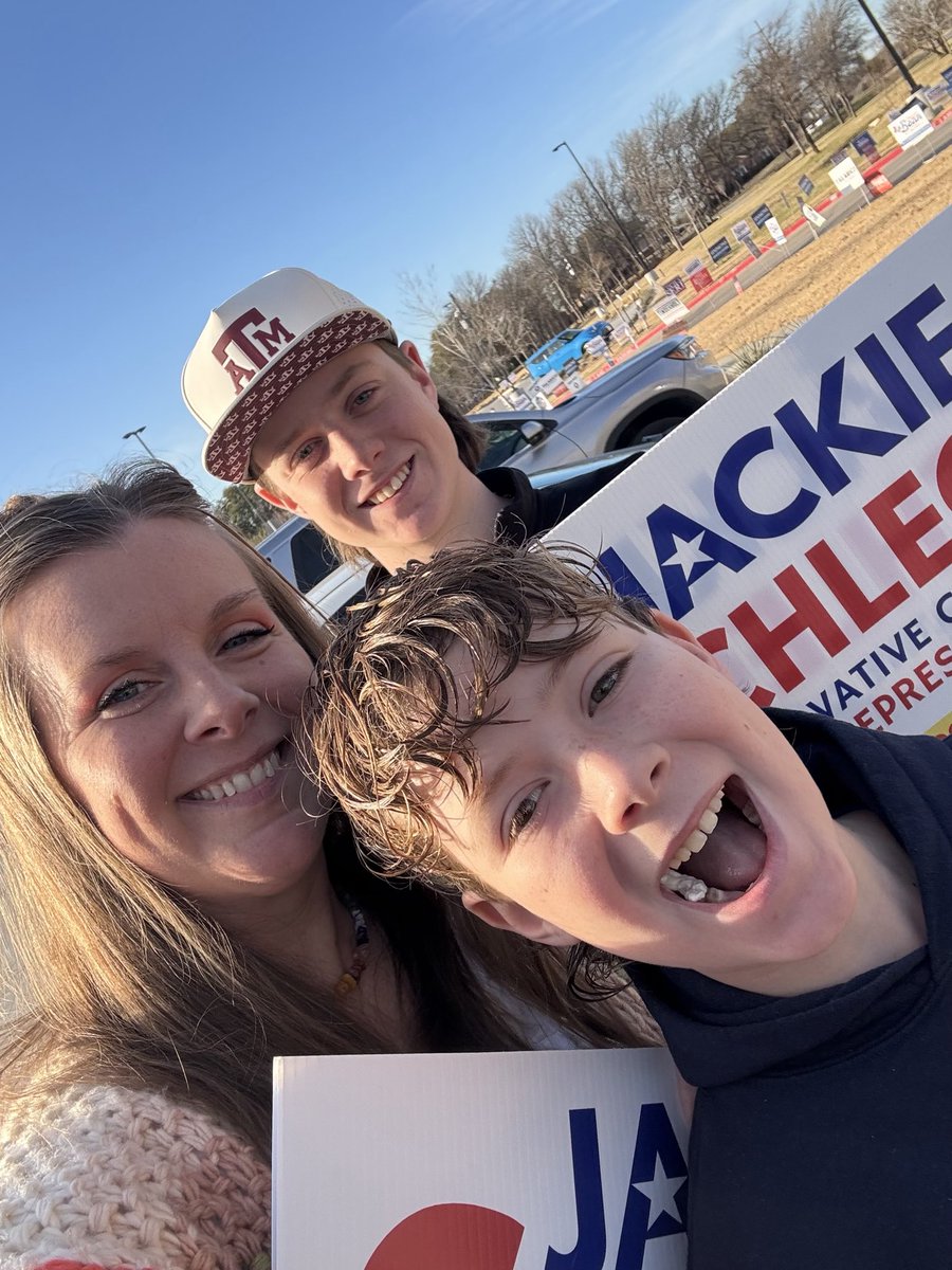 JackieForTX's tweet photo. Loving every minute out at the polls today, meeting incredible voters and hearing your stories firsthand. Your passion for Texas inspires me! Remember, early voting ends February 27th, so get out there, bring your ID, and make your voice heard for secure borders, strong families, and a brighter future. Let’s win this for HD94! #VoteTexas #SchlegelForHD94 #TexasStrong
