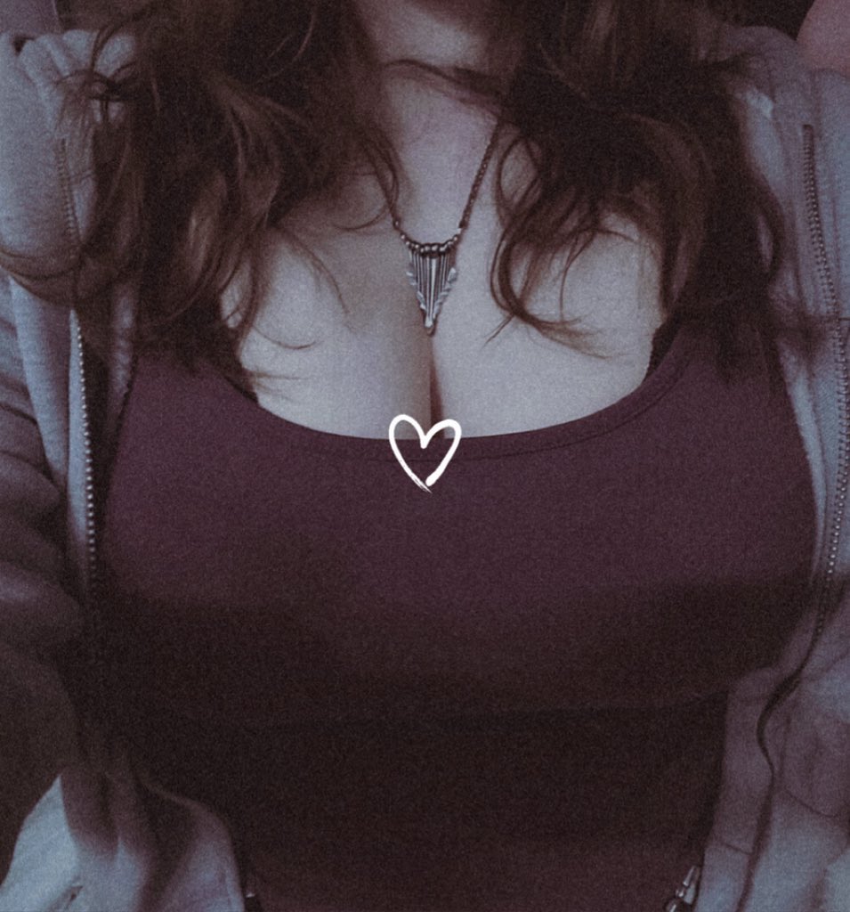 𝑑𝑎𝑟𝑙𝑖𝑛𝑔 tweet media