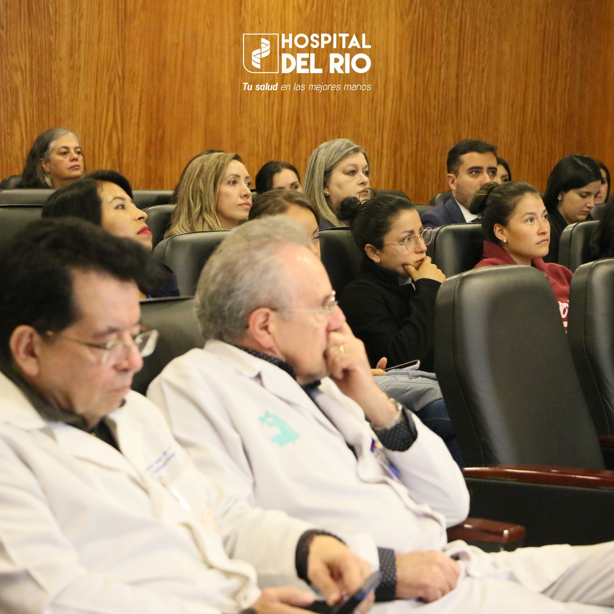 HospitaldelRio's tweet image. Hoy se realizó en #HospitalDelRío la presentación de #Sipy la nueva billetera digital de @BancodelAustro 

Una forma ágil de hacer pagos y cobros.

#TuSaludEnLasMejoresManos