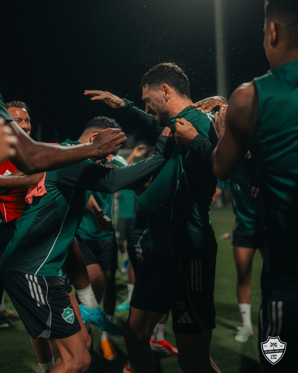 النادي الأهلي السعودي tweet media