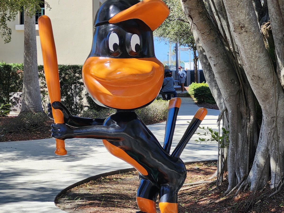 Mr. and Mrs. Met are still cuter.