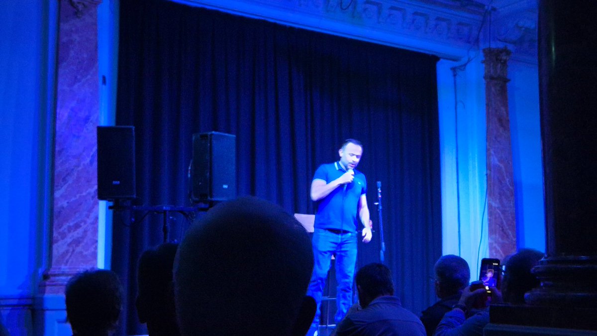 PeteLaBlue's tweet photo. Great show tonight @GeoffNorcott.
Even the Mrs laughed ! https://t.co/KbAPcKv1pu