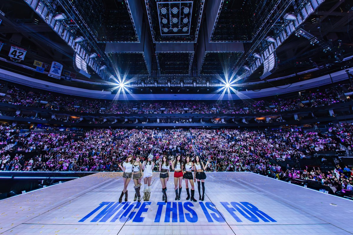 NineOfTwice's tweet photo. ⋆.˚✮ ⠀February 24 ⠀✮˚.⋆
This is for Philadelphia, a day full of love and a little dream come true, filled with so much fun and laughter. Thank you, Philadelphia ONCE! ♥︎ https://t.co/uV7VVChkdm