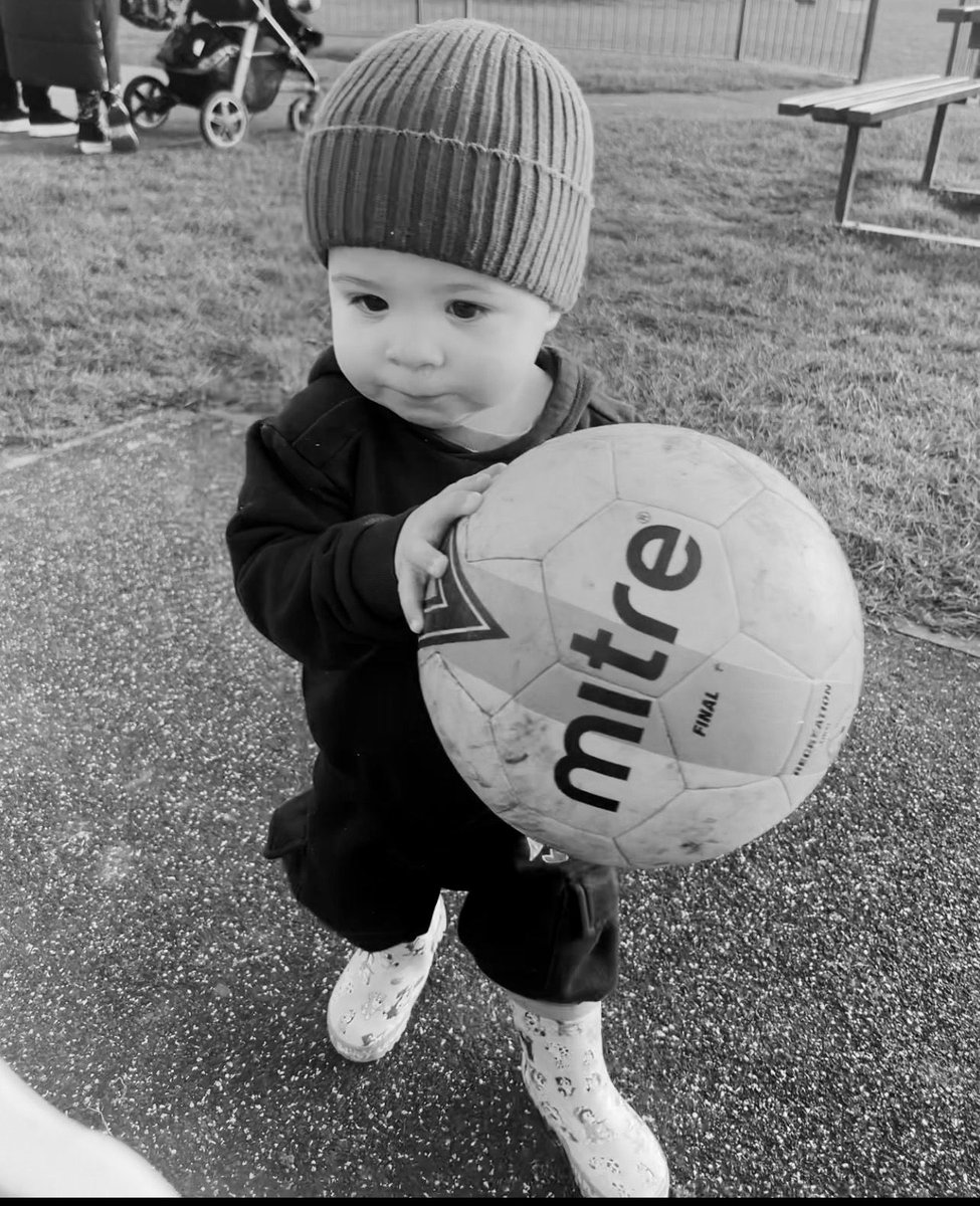 Clive Edwards tweet media