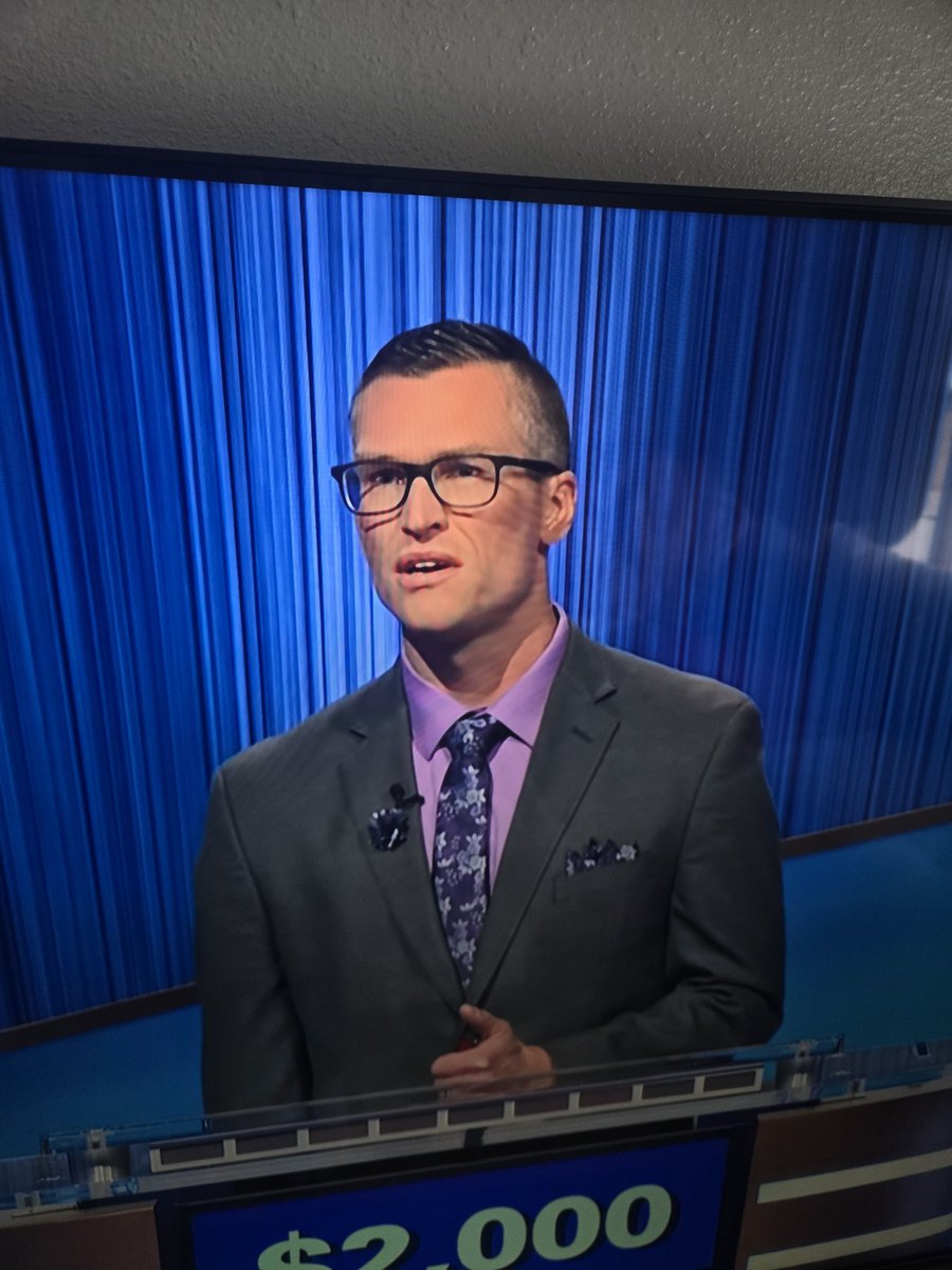 TylerTTracy's tweet photo. If @TomBrady played @Jeopardy https://t.co/YfAx1QWxOj