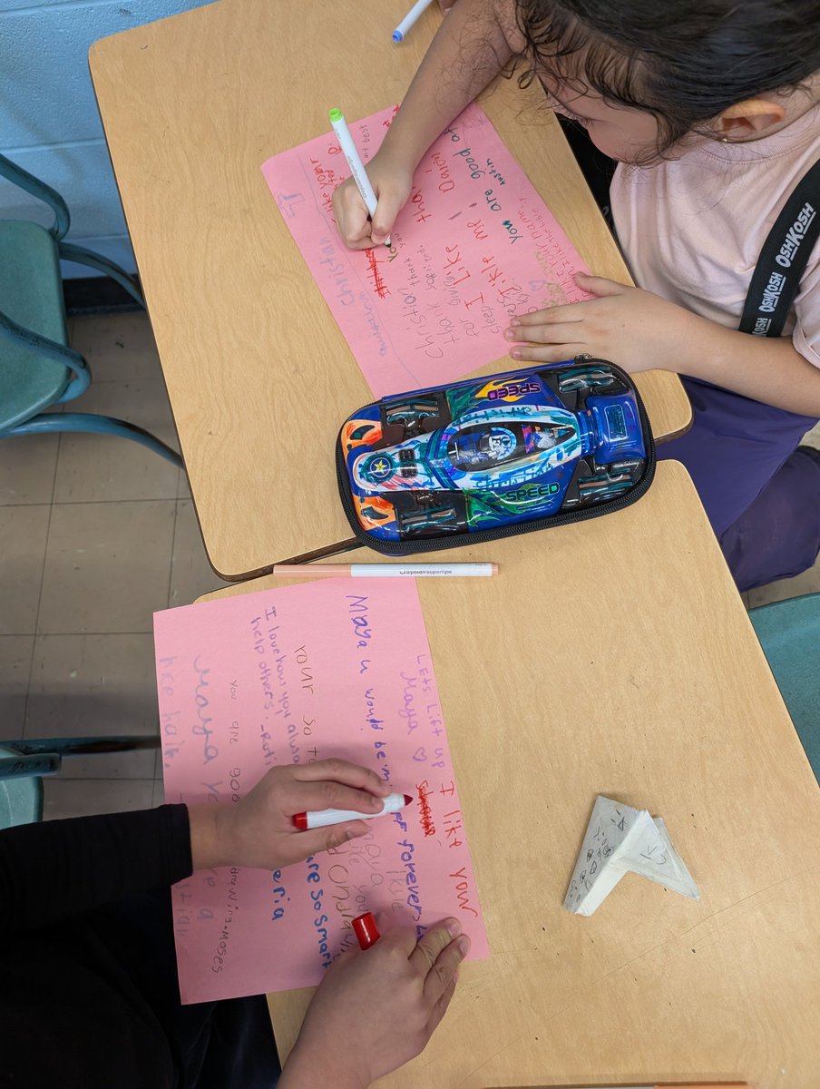 Mrs. Roti tweet media