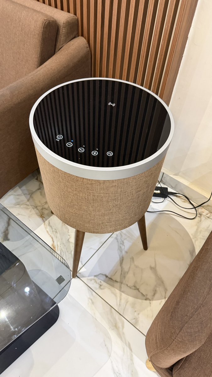 Please who has this speaker for Sale?