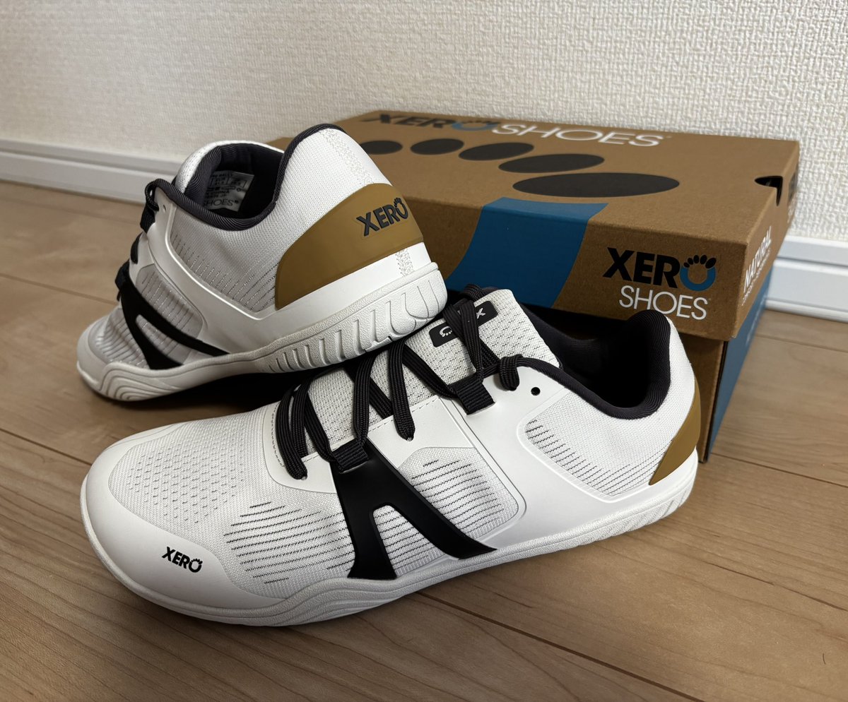 サポートしていただいてるケンコー社様から新しいゼロシューズをご提供いただきました！
以前提供していただいたことがある360がアップデートされた360Rally👟
元々ゼロシューズの中で前後左右の動きに強い安定性高いシューズでしたが、よりパワーアップしたこちらのシューズを履くのが楽しみです😊