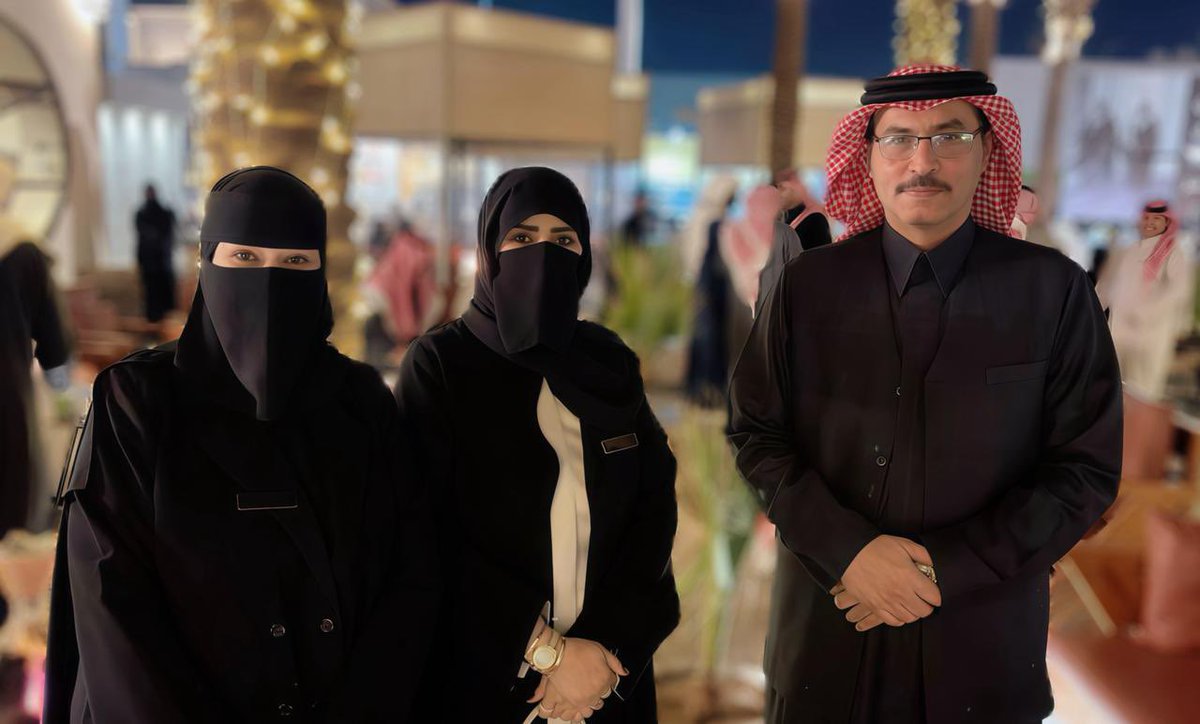 Seeet111's tweet photo. تشرفتُ بحضور السحور الرمضاني واللقاء الإعلامي الذي جمعني بزملائي في فرع هيئة الصحفيين السعوديين بحفر الباطن، حيث تلاقت روح الشهر الكريم مع شغف المهنة، في أمسية استثنائية اتسمت بالرقي الثقافي، وازدانت بأحاديث ثرية تعكس عمق التجربة الإعلامية وجمال التواصل الإنساني.

@sju_ksa 
@SL5SL 
@haseebalshehy