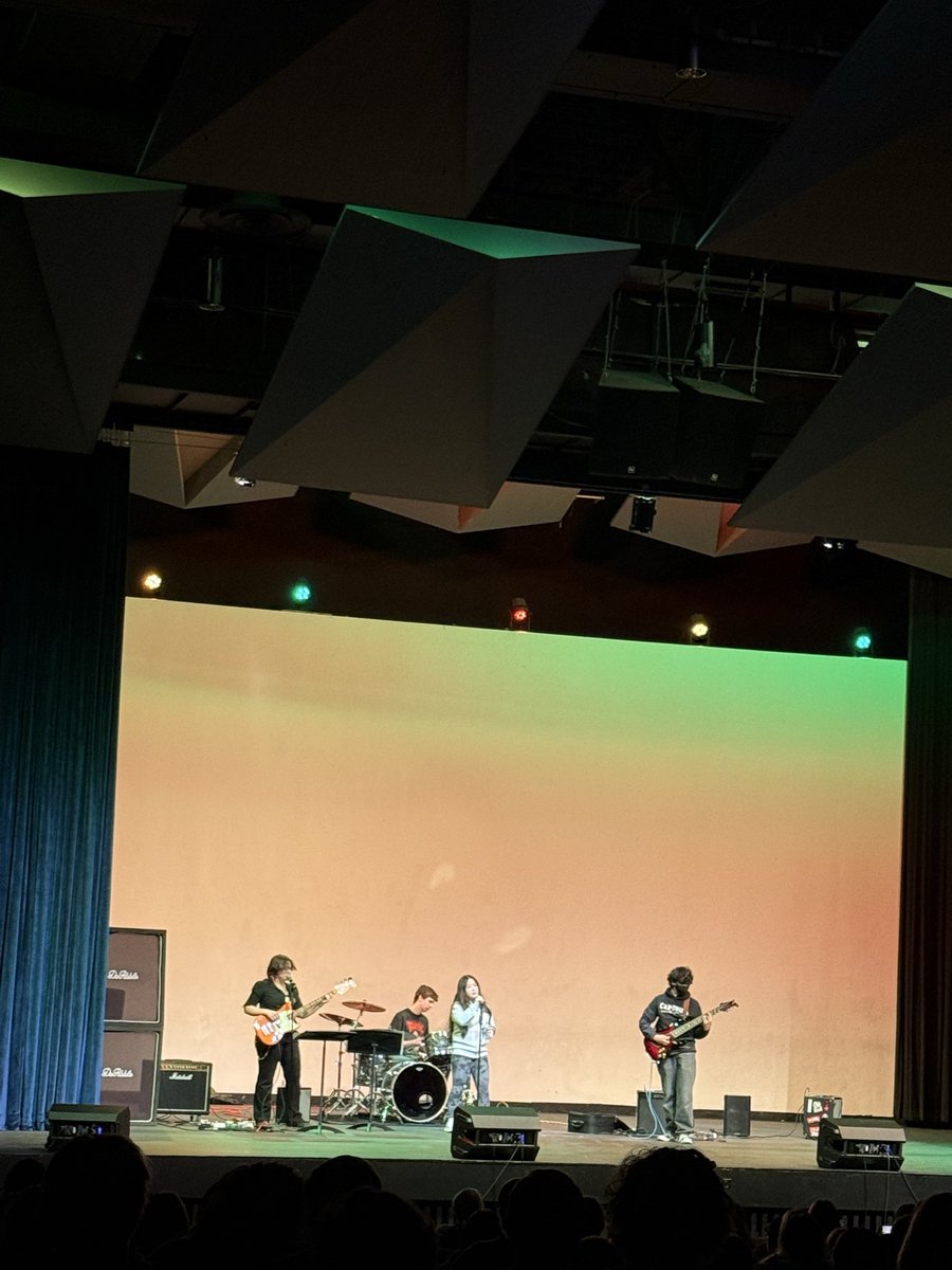 J Traczykiewicz tweet media