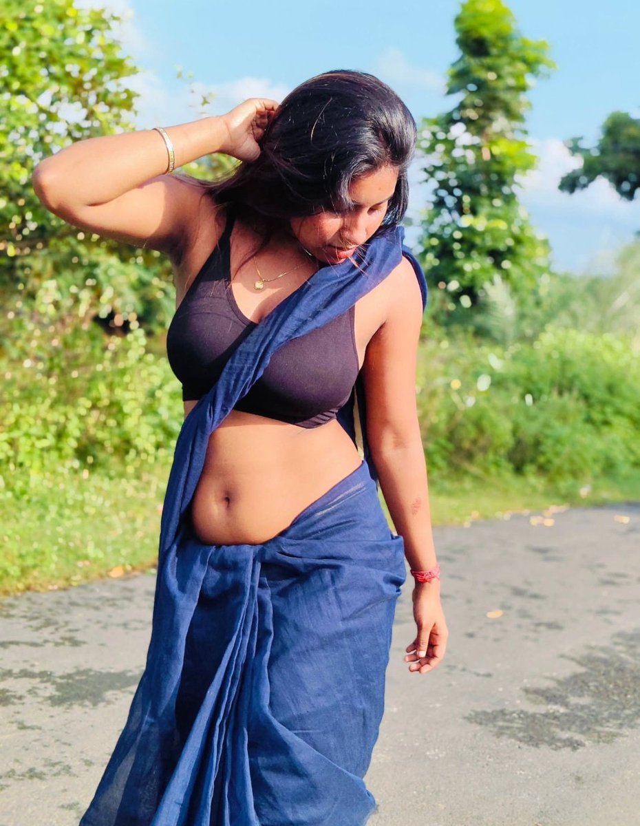 रेखा भाभी tweet media