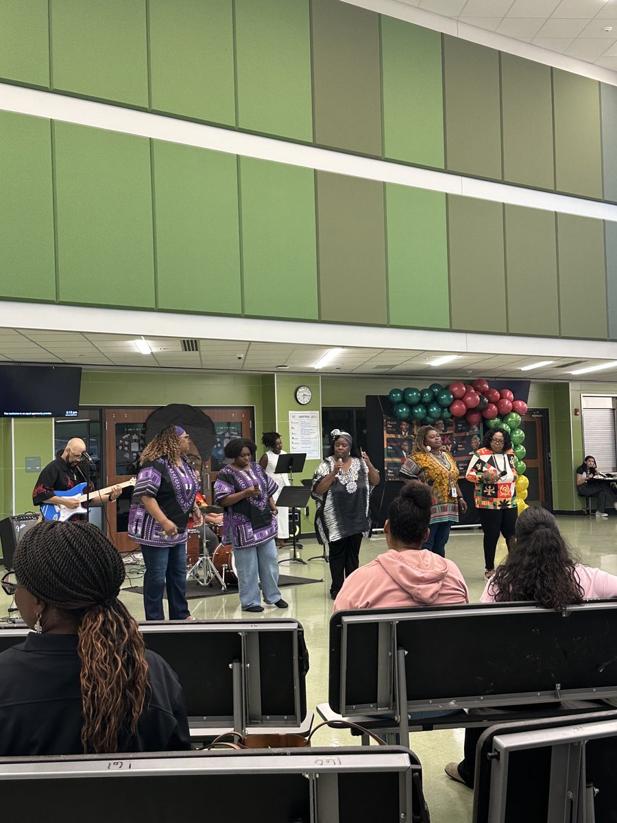 Travis Science Academy tweet media