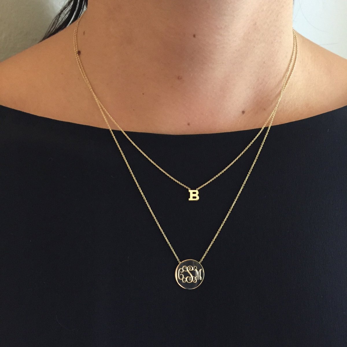 NecklaceAmazing's tweet image. Fancy a touch of YOU-nique luxury? Our solid 18k gold disc necklace, crafted in L.A., is calling! Engrave your initial for that perfect #PersonalisedGoldNecklace. A truly special #CustomEngravedGift. Pure #18kGoldJewellery joy! amazingnecklace.com/14k-gold-engra…